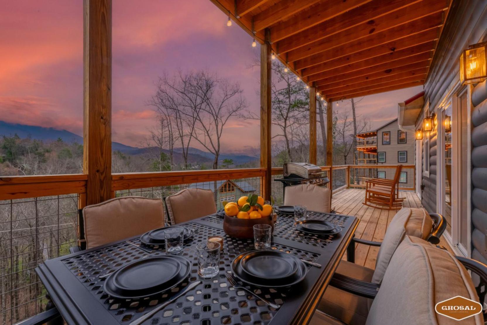 Tranquil Mountain Getaway By Ghosal Luxury Lodging Gatlinburg Extérieur photo